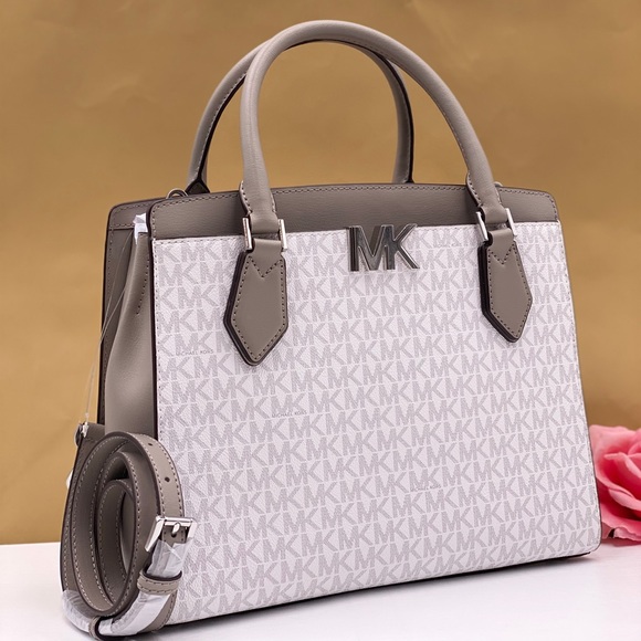 Michael Kors Handbags - NWT Michael Kors Mott LG Satchel Bag